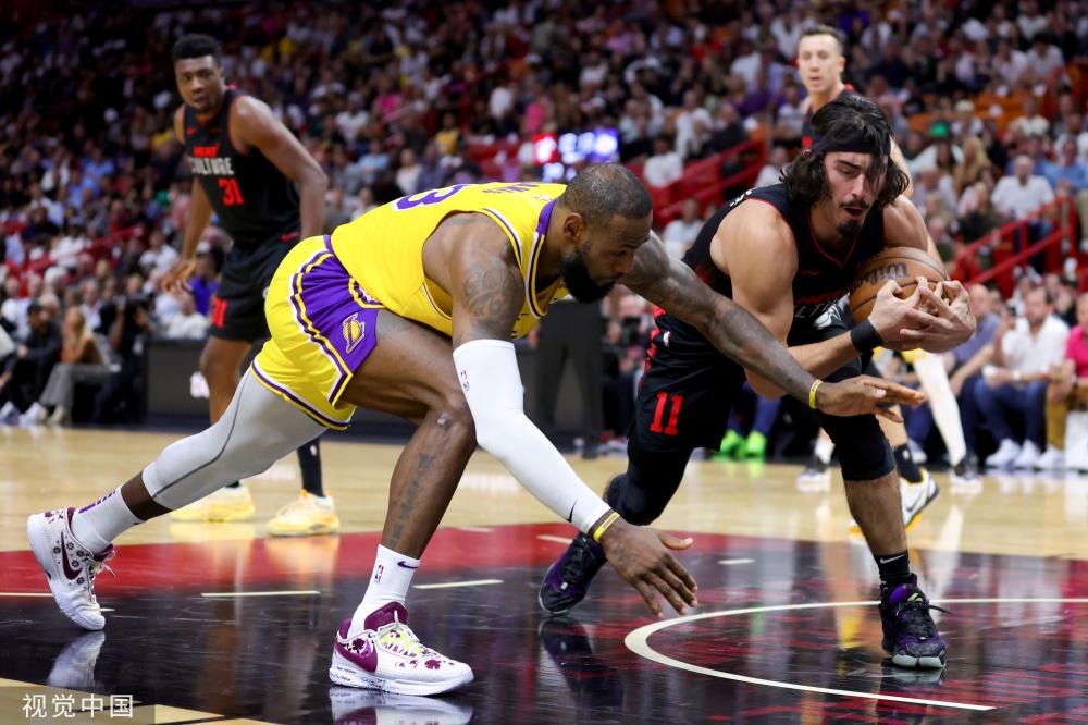 队通过引入 队通过引入